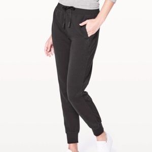 lululemon black joggers